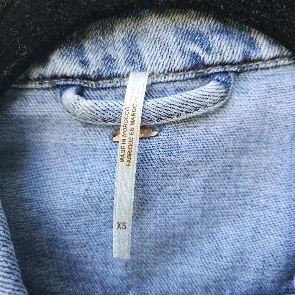 Free People Rumors denim jacket light indigo cropped XS